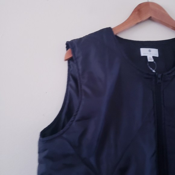 Socialite | Mae Black Packable Quilted Puffer Vest - Black S/M Like NEW - Picture 9 of 10